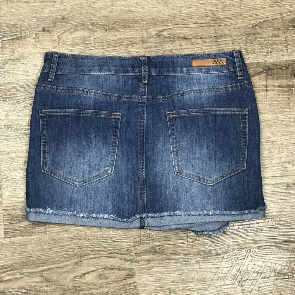 Dollhouse Denim Jean Mini Skirt ~ Distressed ~ Blue ~ Sz 9 ~ 5 Pockets
